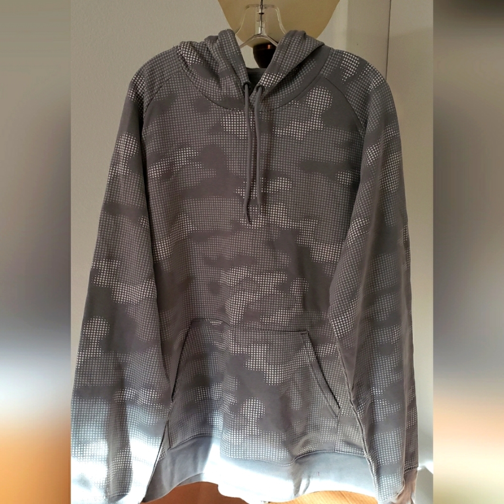 NWT Men's Hoodie.